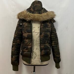 SNOBBISH CAMOUFLAGE COAT JACKET‎ SIZE M